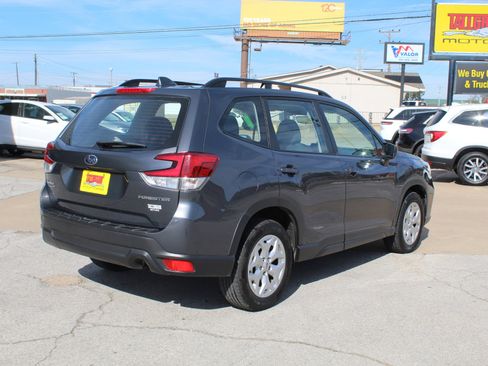 Used 2021 Subaru Forester image 5