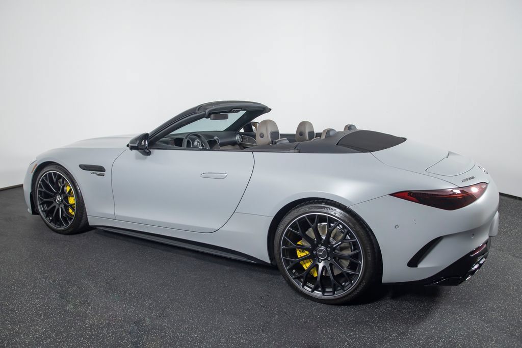 Used 2022 Mercedes-Benz SL 63 AMG 4MATIC image 13