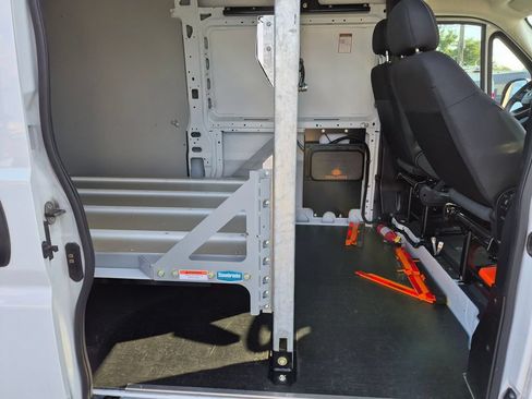 Used 2023 RAM ProMaster 2500 FWD image 16