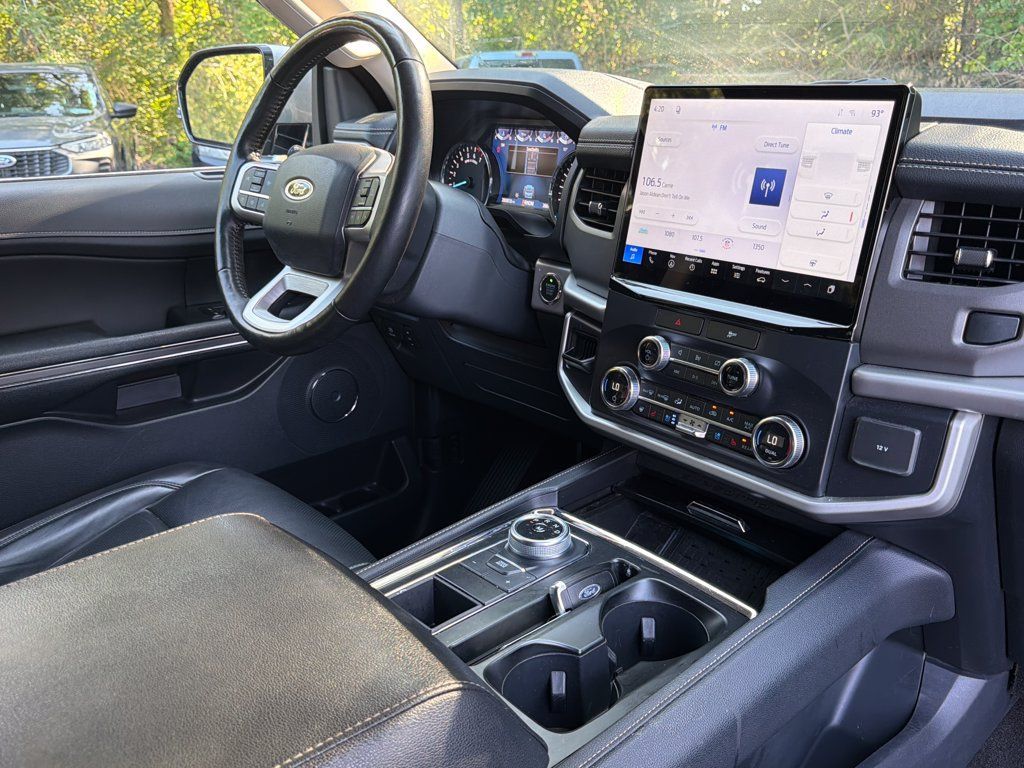 Used 2022 Ford Expedition Max XLT RWD image 17