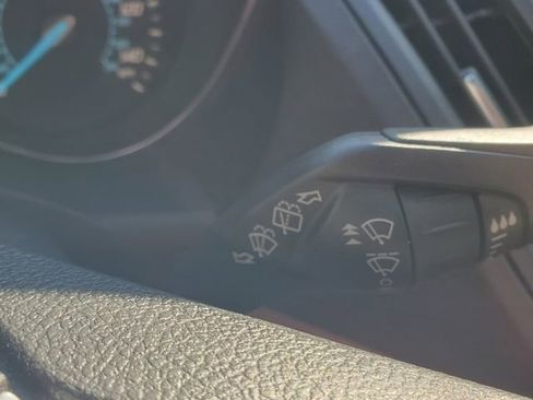 Used 2015 Ford Escape SE AWD/4WD image 25