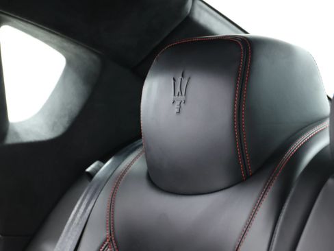 Used 2022 Maserati Quattroporte Trofeo RWD image 54