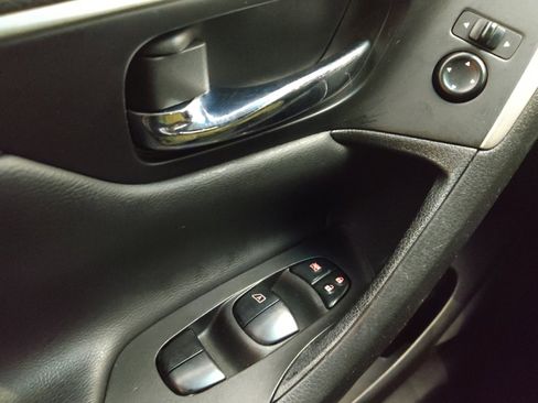 Used 2015 Nissan Altima 2.5 SV FWD image 27