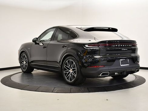 Certified 2025 Porsche Cayenne E-Hybrid Coupe AWD/4WD image 3
