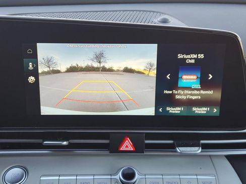 New 2026 Hyundai Elantra Limited FWD image 14