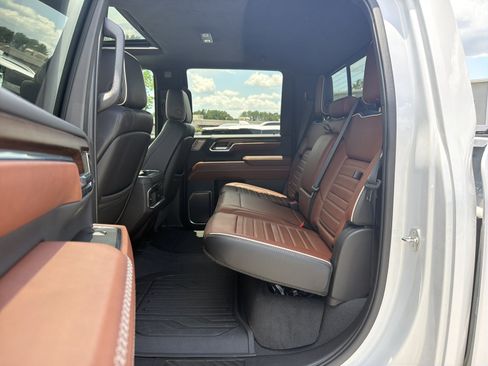 Used 2024 GMC Sierra 2500 Denali Ultimate AWD/4WD image 43