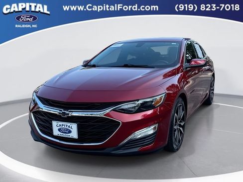 Used 2021 Chevrolet Malibu RS FWD image 1
