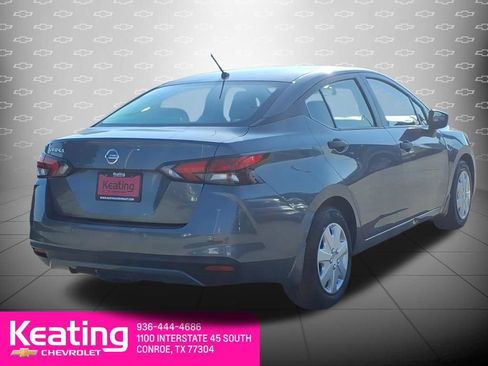 Used 2022 Nissan Versa S FWD image 6