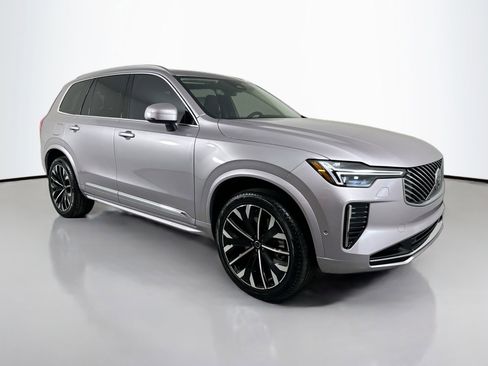 New 2026 Volvo XC90 T8 Ultra image 3