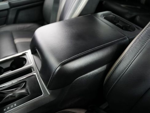 Used 2019 Ford F150 XLT w/ Equipment Group 302A Luxury AWD/4WD image 31