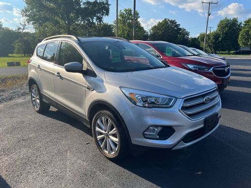 Used 2019 Ford Escape SEL AWD/4WD image 7
