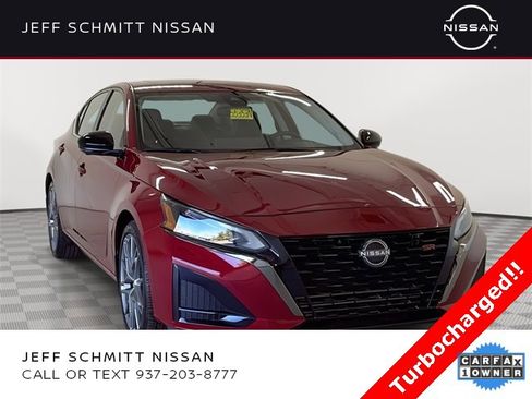 Certified 2024 Nissan Altima 2.0 SR image 1