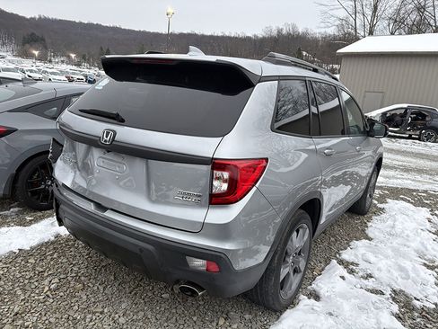 Used 2019 Honda Passport Touring image 3