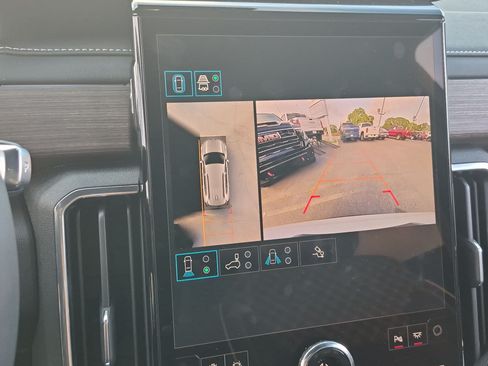New 2026 GMC Acadia Denali w/ Super Cruise Package FWD image 16
