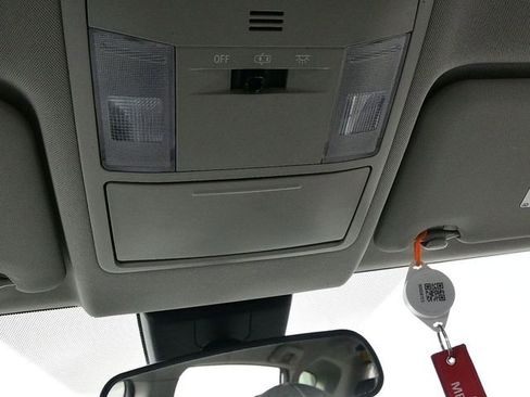 Used 2018 Toyota RAV4 LE image 21