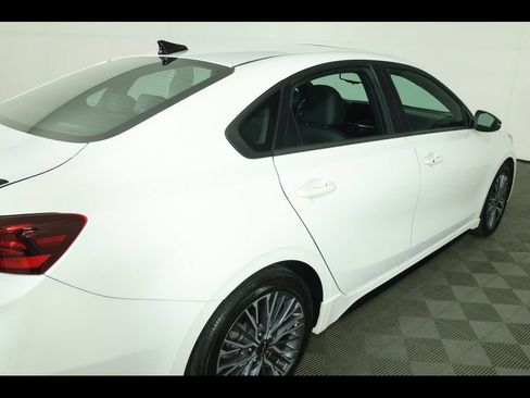 Used 2022 Kia Forte GT-Line w/ GT-Line Premium Package FWD image 19