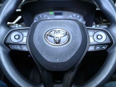 Used 2025 Toyota Corolla LE w/ LE Premium Package image 34