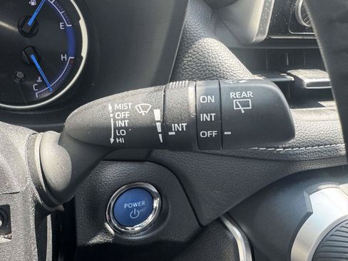 Used 2019 Toyota RAV4 Limited AWD/4WD image 26