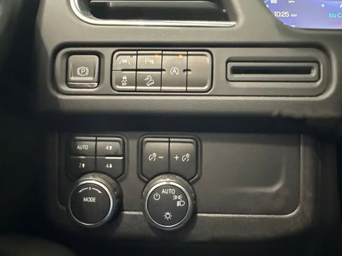 Used 2023 Chevrolet Tahoe Z71 AWD/4WD image 26
