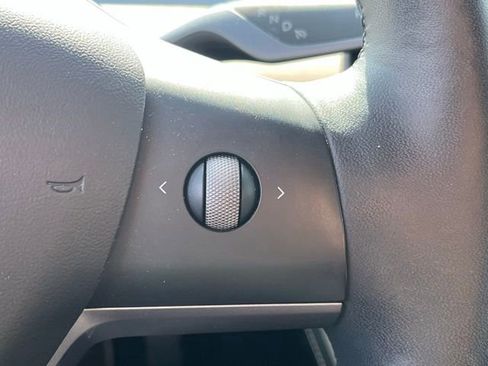 Used 2021 Tesla Model 3 Long Range image 13