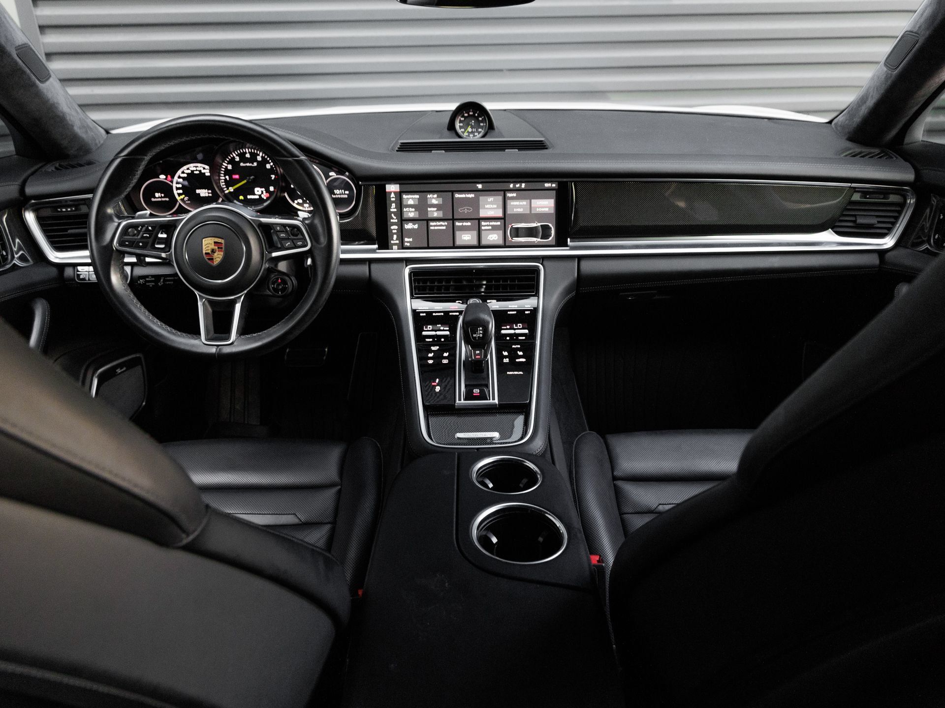 Certified 2018 Porsche Panamera Turbo S AWD/4WD image 17