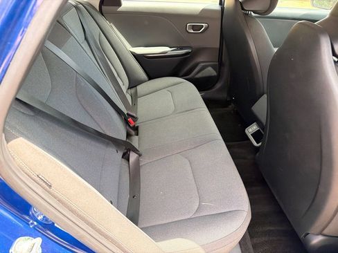 Used 2025 Kia K4 FWD image 15