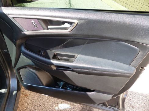 Used 2018 Ford Edge SEL w/ Equipment Group 201A FWD image 37
