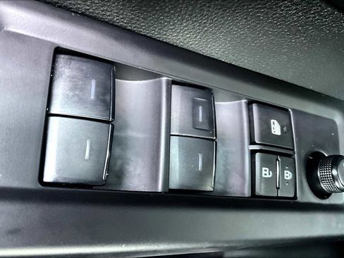 Used 2024 Toyota Tundra SR5 w/ SR5 Convenience Package AWD/4WD image 32