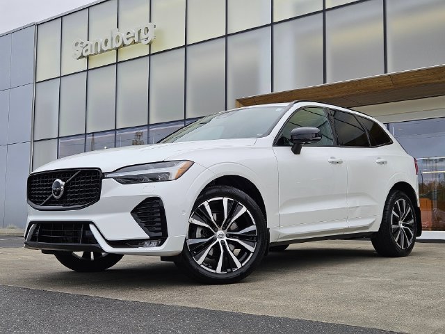 Certified 2023 Volvo XC60 B5 Plus w/ Climate Package AWD/4WD image 1