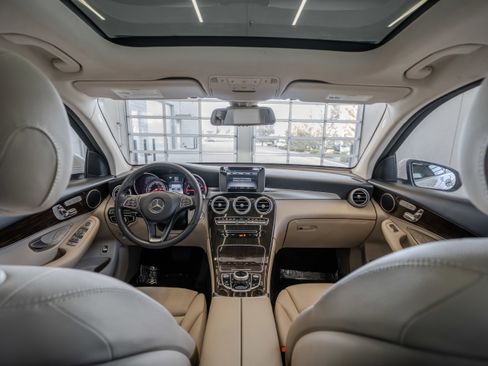 Used 2018 Mercedes-Benz GLC 300 GLC 300 image 26