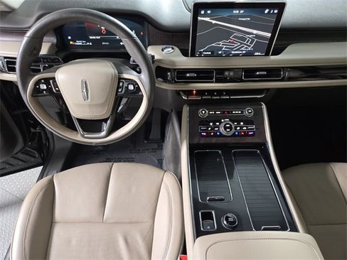 Certified 2023 Lincoln Aviator Reserve w/ Equipment Group 201A image 14