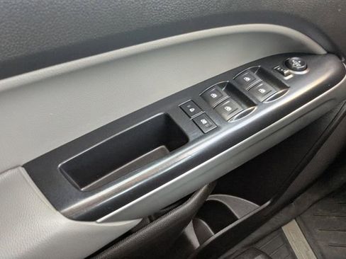 Used 2019 Chevrolet Colorado LT w/ LT Convenience Package image 16