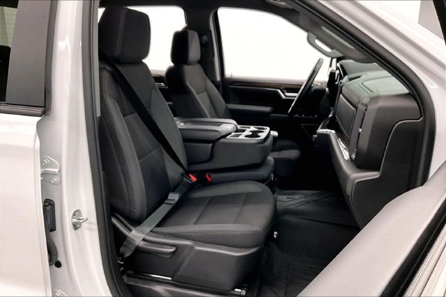 Used 2025 Chevrolet Silverado 1500 LT AWD/4WD image 8