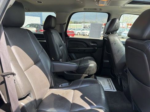 Used 2014 GMC Yukon Denali AWD/4WD image 23