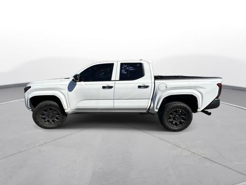 Certified 2024 Toyota Tacoma SR image 8