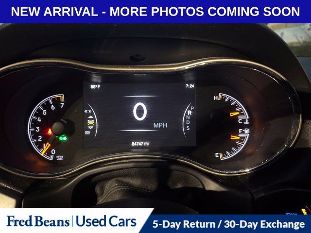 Used 2015 Jeep Grand Cherokee Altitude AWD/4WD image 13