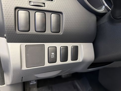 Used 2013 Toyota Tacoma 2WD Regular Cab image 13