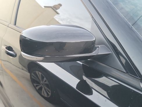 Used 2023 Chrysler 300 S w/ Comfort Group image 9