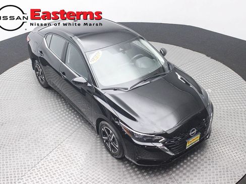 Used 2025 Nissan Sentra SV FWD image 3