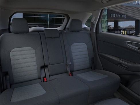 New 2024 Ford Edge SE w/ Black Appearance Package image 11