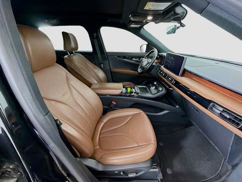 Used 2022 Lincoln Nautilus Reserve image 24