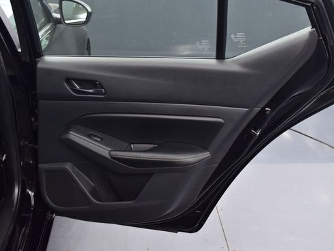 Used 2025 Nissan Altima 2.5 SV FWD image 21