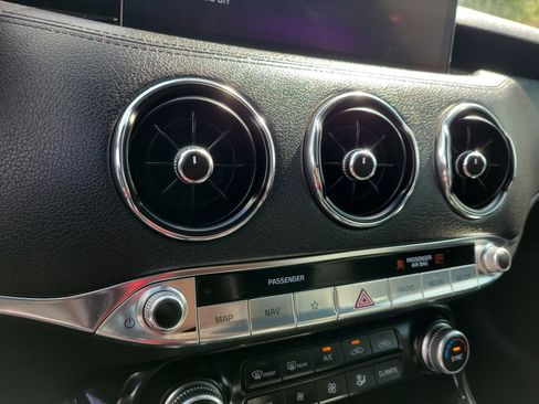 Certified 2022 Kia Stinger GT-Line RWD image 25