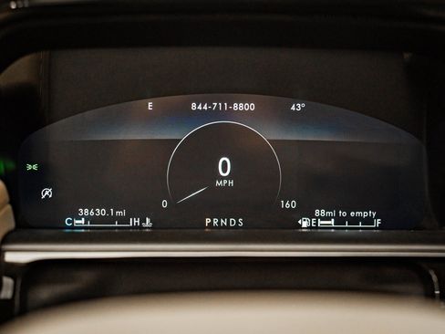 Used 2021 Lincoln Nautilus FWD w/ Equipment Group 101A image 30