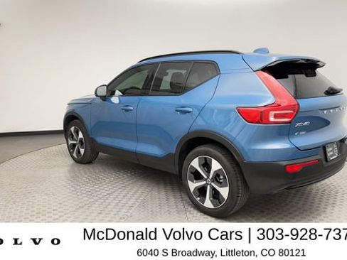 Certified 2024 Volvo XC40 B5 Plus w/ Protection Package Premier AWD/4WD image 4