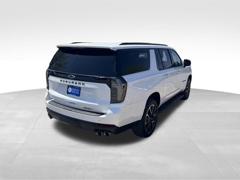 Used 2025 Chevrolet Suburban RST w/ Comfort Package AWD/4WD image 7