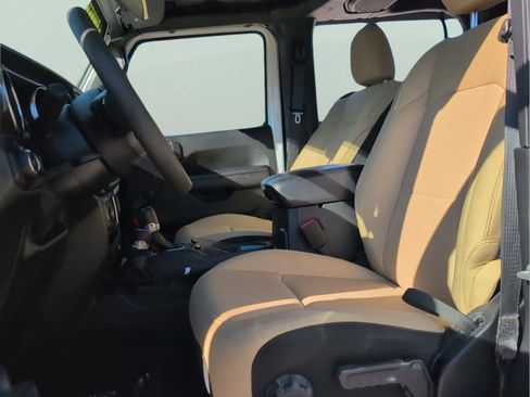 Certified 2021 Jeep Wrangler Sport image 30