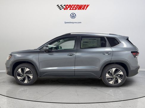 New 2026 Volkswagen Taos SE AWD/4WD image 6