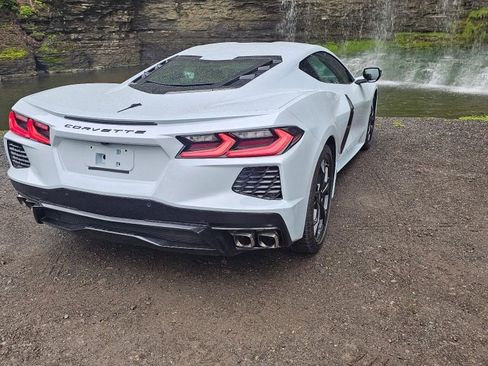 Used 2021 Chevrolet Corvette Stingray Coupe w/ 1LT RWD image 16