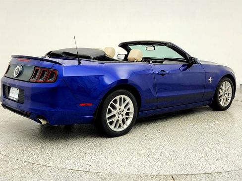 Used 2013 Ford Mustang Premium image 5